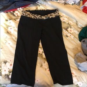 Cheetah print yoga capris